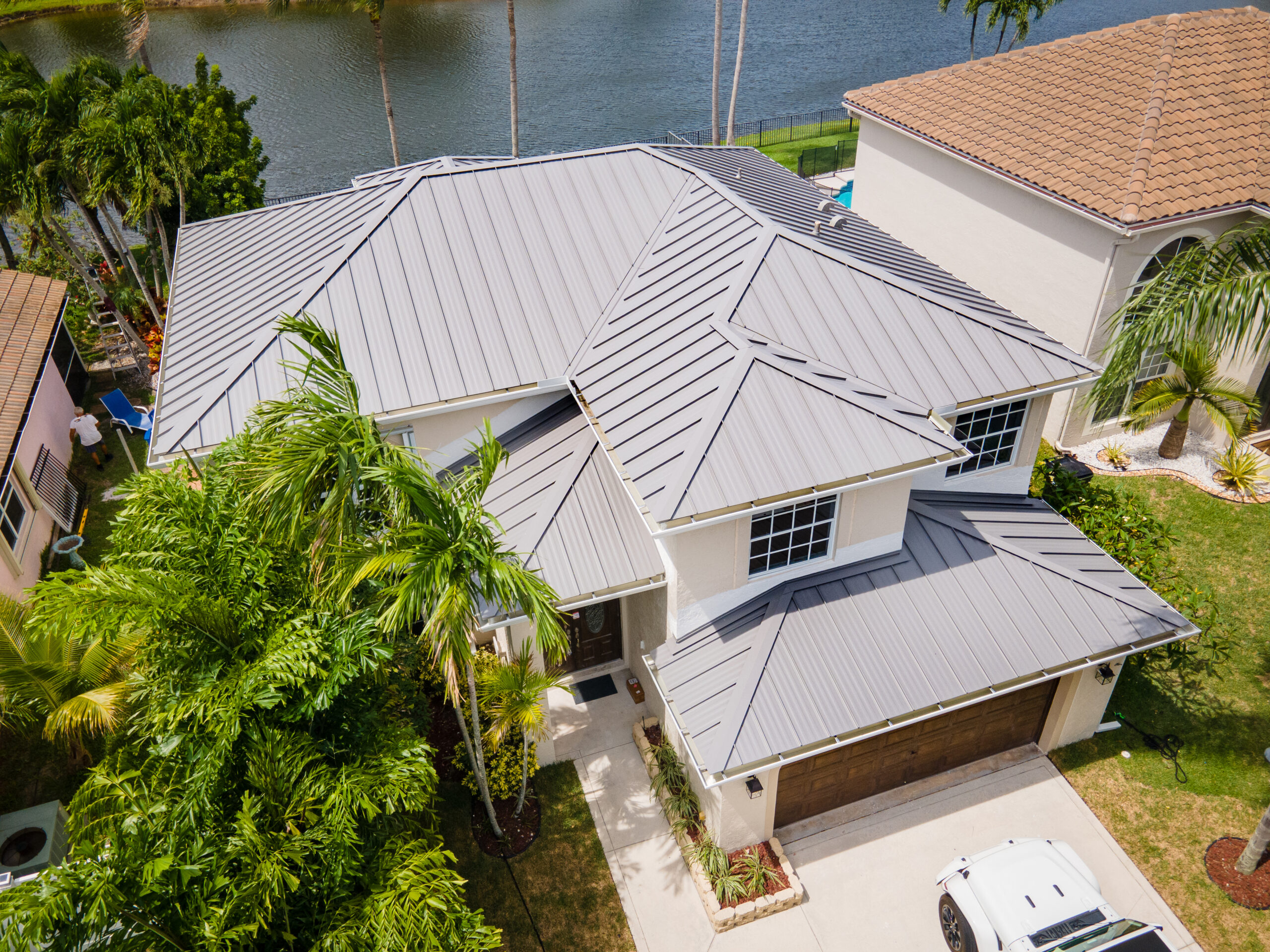 Why Metal Roofs Are a Smart Long-Term Investment in Florida